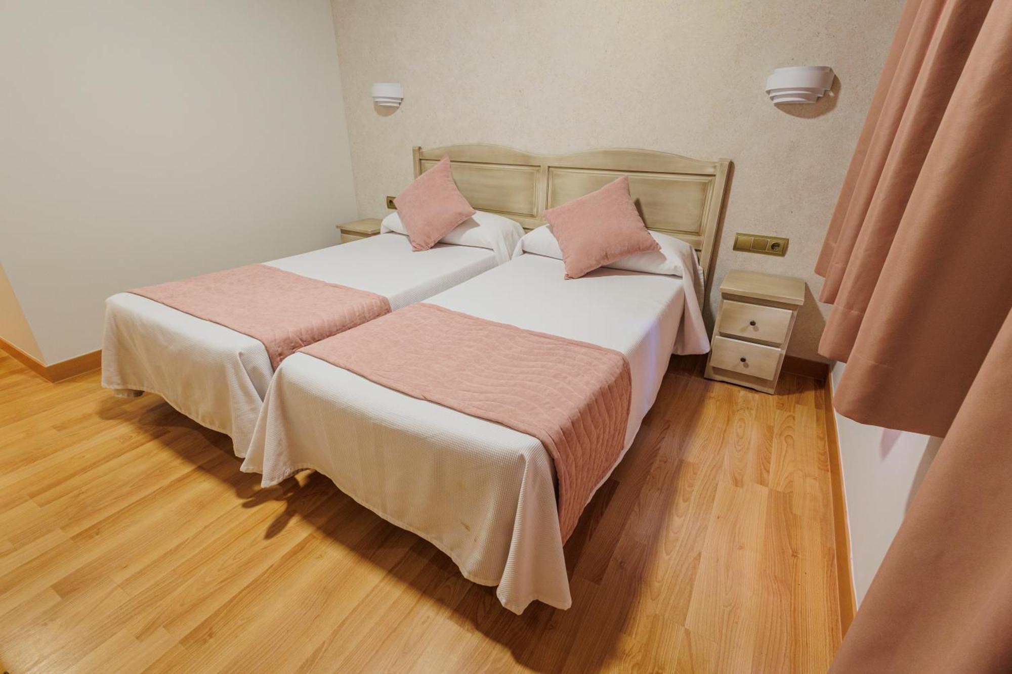 Hotel Pattaya Mocejón Zewnętrze zdjęcie
